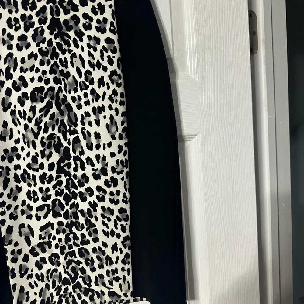 NWT White House Black Market Leopard Print Pencil Skirt - Picture 5 of 14